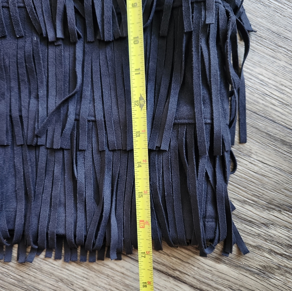 Abercrombie & Fitch Black Fringe Faux Suede Leather Mini Skirt Size 10 - Picture 9 of 10